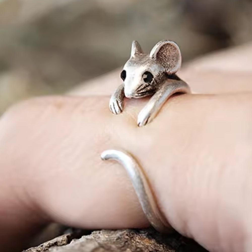 Vintage Silver Mouse Ring - Picture 2 of 7